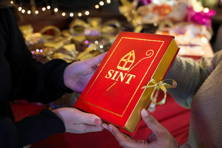 Sinterklaas 1080x720 1 768x512