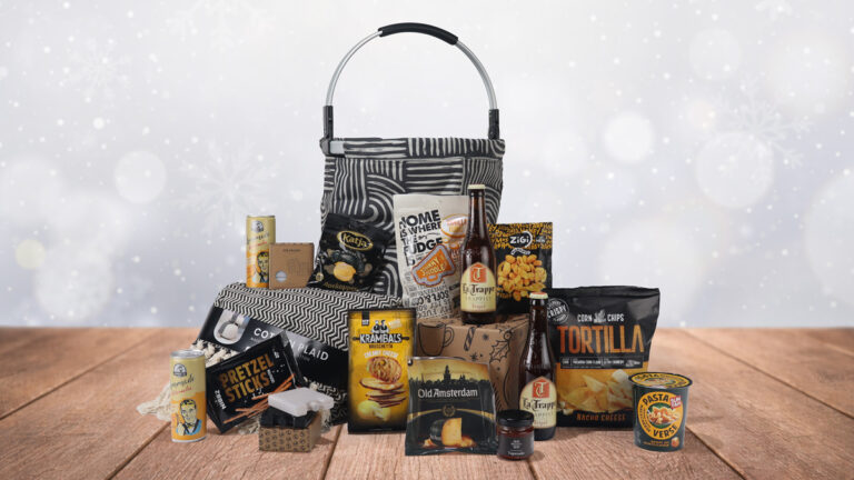 15 Cooler bag Website 1200x675 1 2 768x432